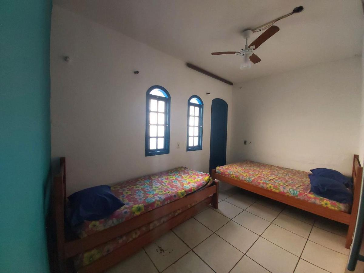 הוילה אובטובה 0005.04 - Maranduba - Casa - 3 Dorm - 14 Pess - 3 Quadras Do Mar - Piscina Coletiva - Wifi - Ar Condicionado מראה חיצוני תמונה